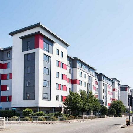 1 Night Free Comfortable Ensuite Rooms, Gillingham - Sk Hoo Bagian luar foto