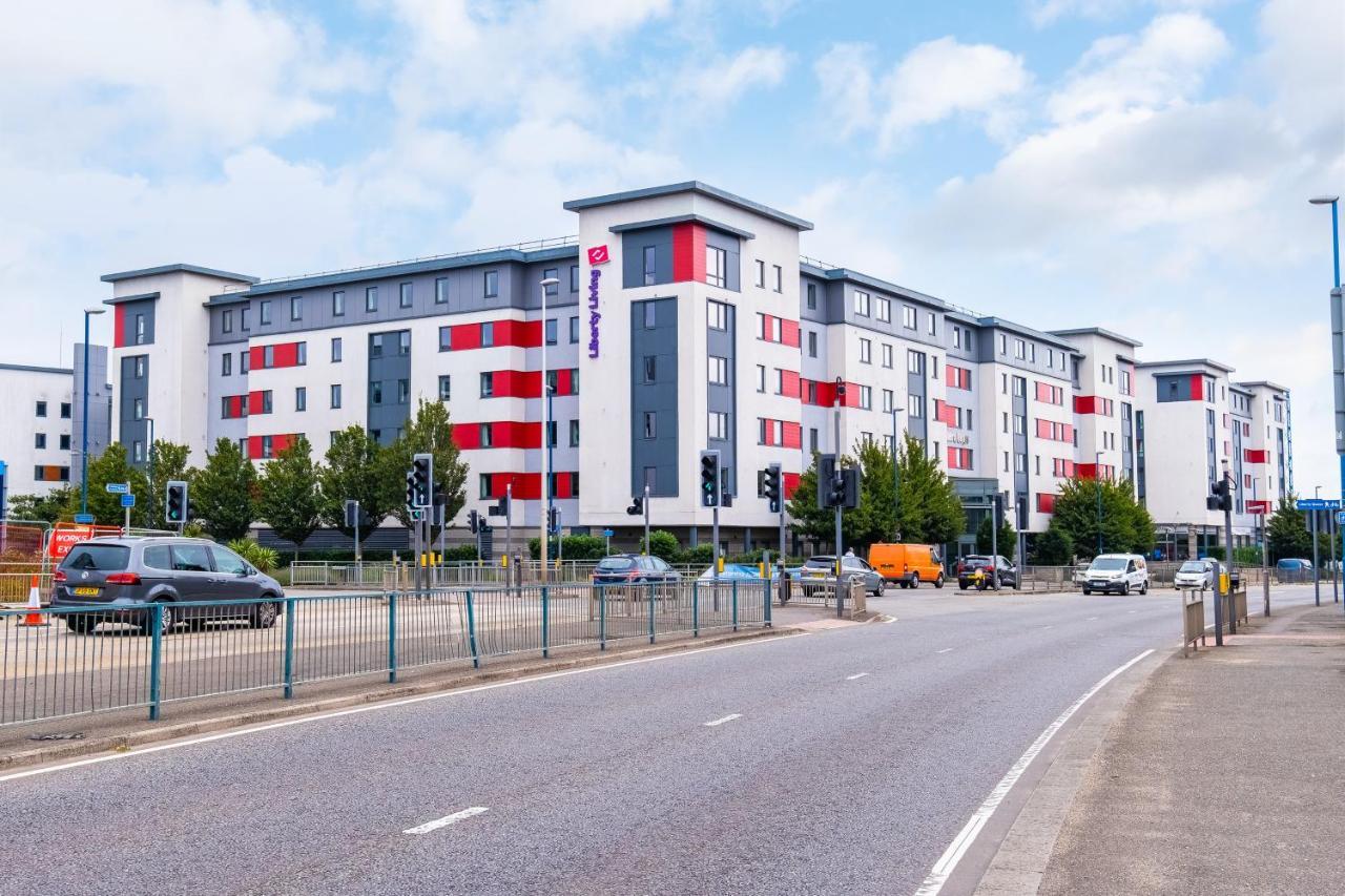 1 Night Free Comfortable Ensuite Rooms, Gillingham - Sk Hoo Bagian luar foto