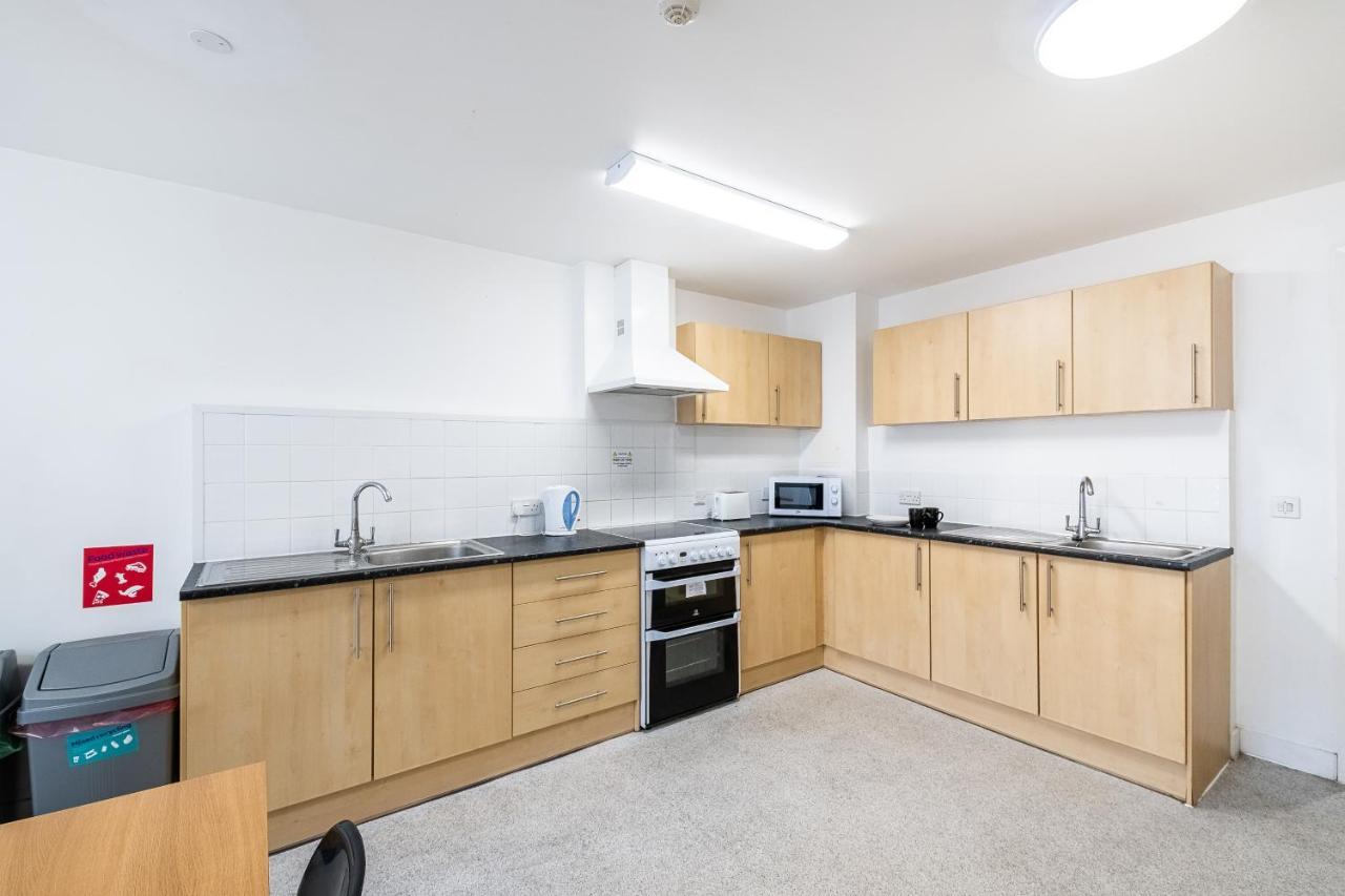 1 Night Free Comfortable Ensuite Rooms, Gillingham - Sk Hoo Bagian luar foto
