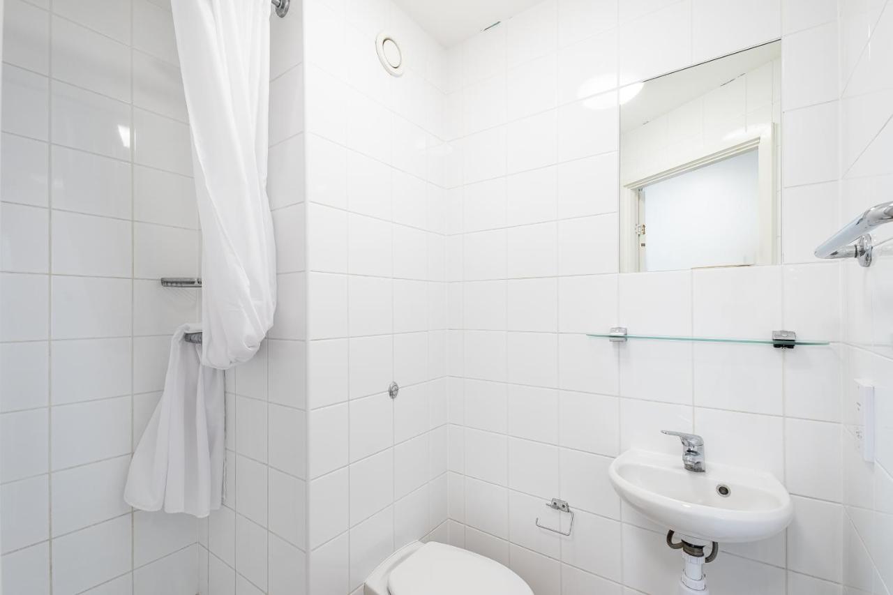 1 Night Free Comfortable Ensuite Rooms, Gillingham - Sk Hoo Bagian luar foto